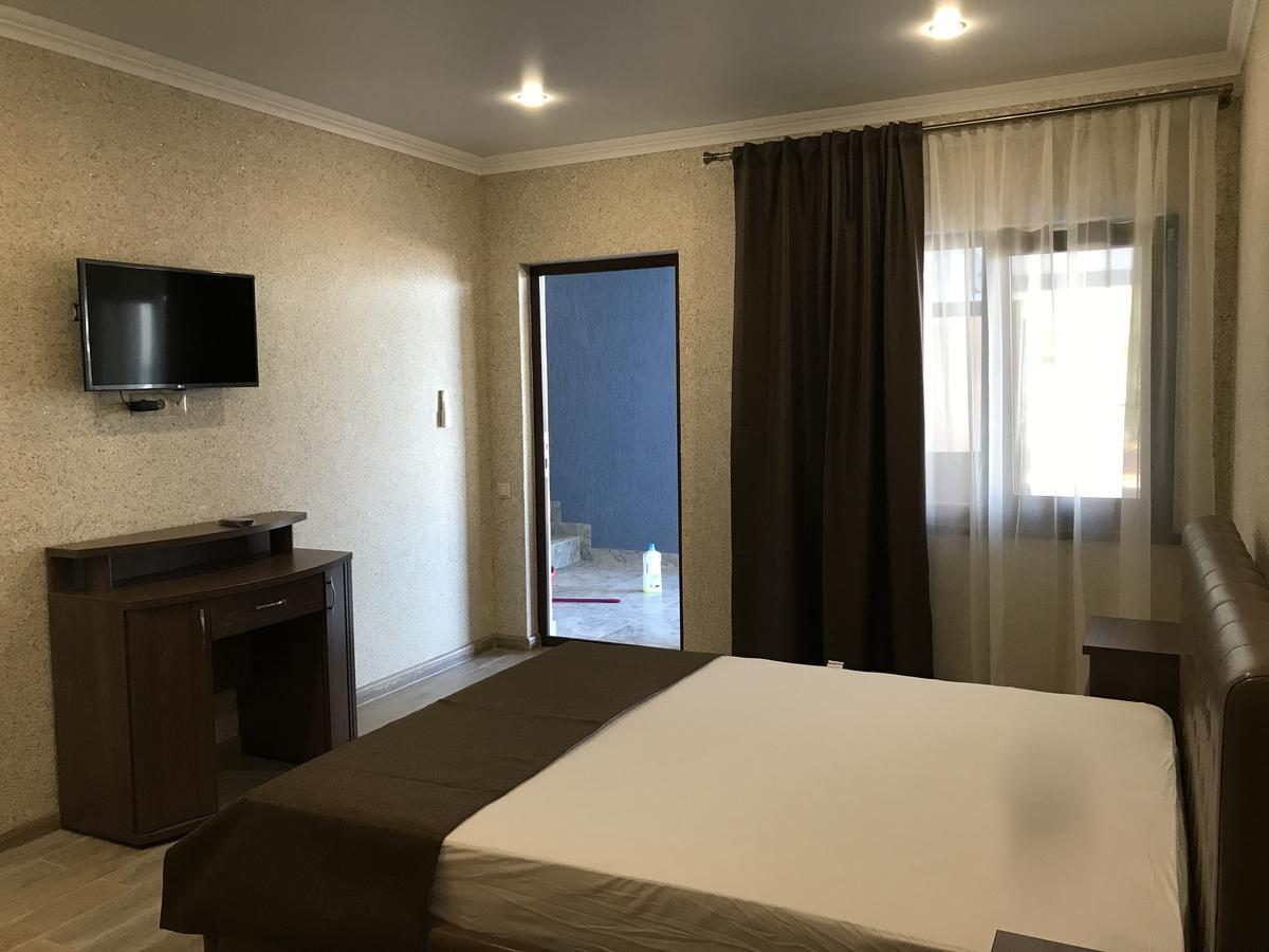 Apra Hotell Lidzava Exteriör bild